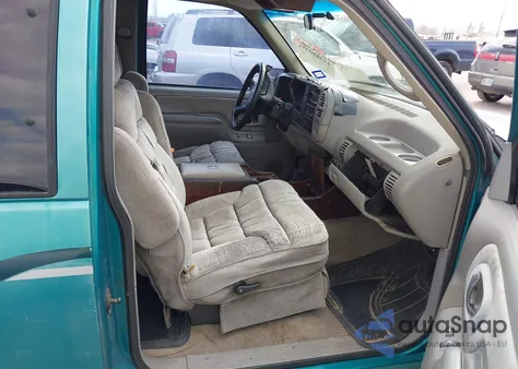 1995 GMC Sierra C1500 из США, поврежденный, VIN 2GDEC19K8S1524961